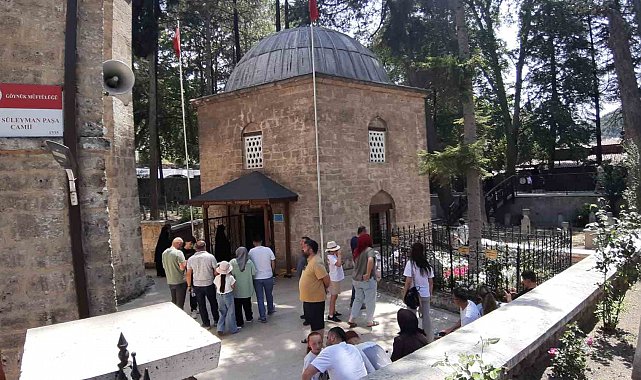 Akşemseddin Hazretleri Türbesine bayram tatilinde yoğun ilgi