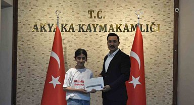 Akyaka'da başarılı öğrenci ödüllendirildi