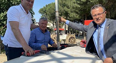 Alaşehirli çiftçiler çifte bayram kutluyor