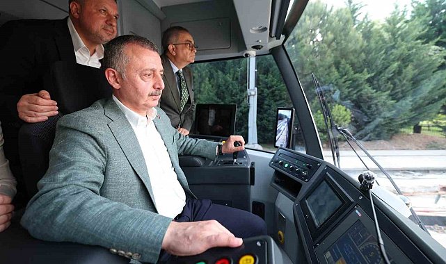 Alikahya Tramvay Hattı'nda ilk sürüş Başkan Büyükakın'dan