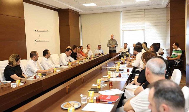 ALKÜ'de turizmin geleceği konuşuldu