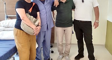 Alman doktorların 'yaşayamaz' dediği hastayı Türk hekimler hayata döndürdü