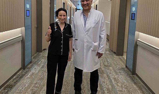 Ameliyatla kanser riskini atlatan genç anne, korkularından kurtuldu