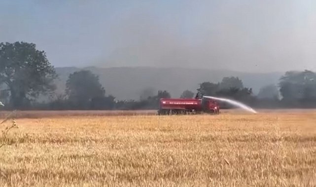 Anız yangını güçlükle söndürüldü