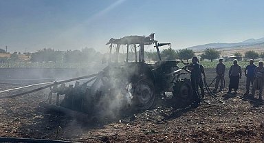 Anız yangını müdahale etmek isterken yandı