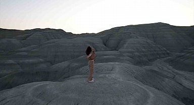 Ankara'da 10 milyon yıllık doğal oluşum: "Gökkuşağı Tepeleri"