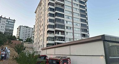 Ankara'da 11 katlı binada yangın: 2 yaralı
