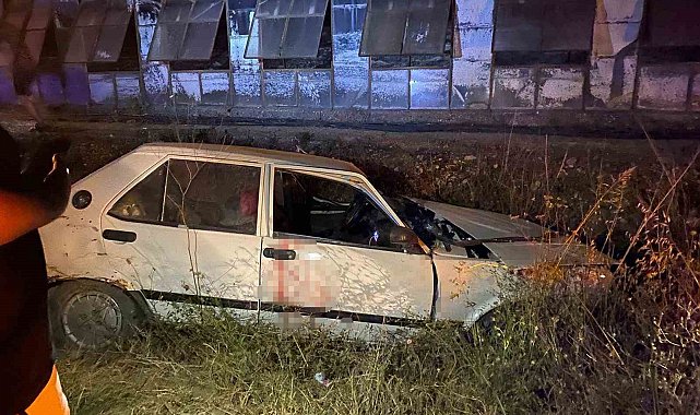Antalya'da otomobil ile motosiklet çarpıştı: 1 ölü, 2 ağır yaralı