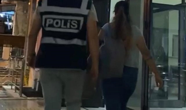 Aranan 2 hükümlü İzmir'de yakalandı