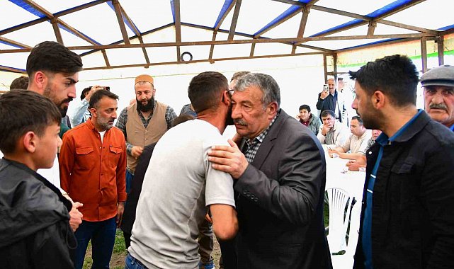 Ardahan Valisinin girişimiyle husumetli iki aile yıllar sonra barıştı