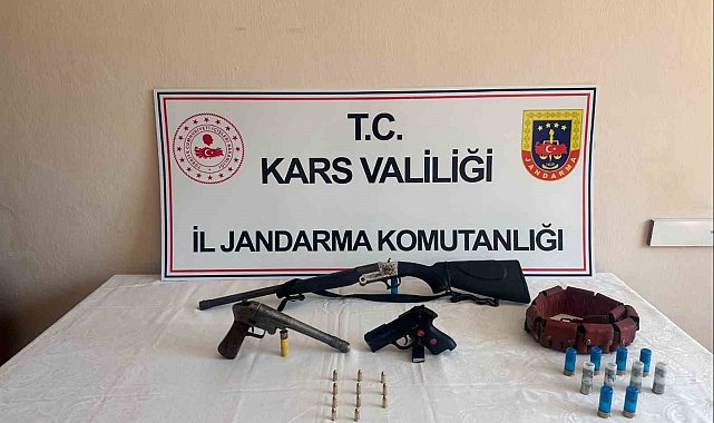 Arpaçay'da silah ve mühimmat ele geçirildi