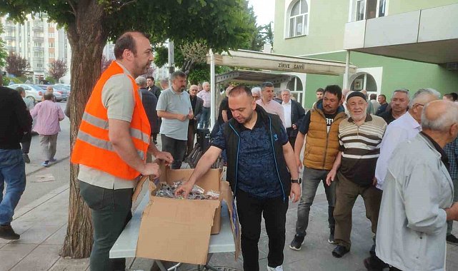 Atakum Belediyesinden bayram şekeri ikramı