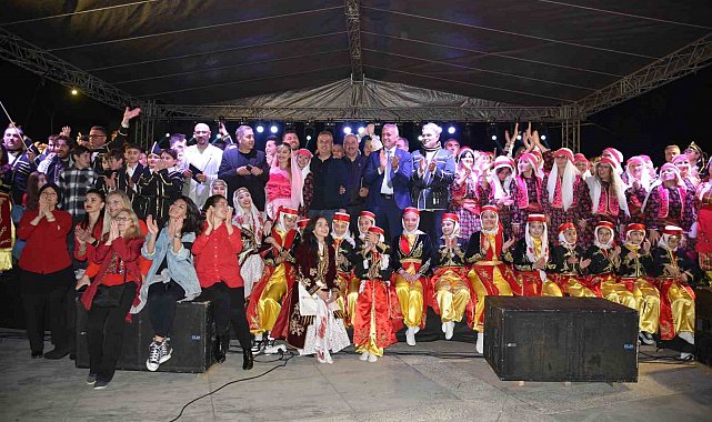 Atakum'da 19 Mayıs coşkusu yeniden yaşatıldı