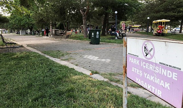 Atatürk Parkında yasak olmasına rağmen mangal ve semaver yakıp geriye çevre kirliliği bırakılmasına tepkiler büyüyor