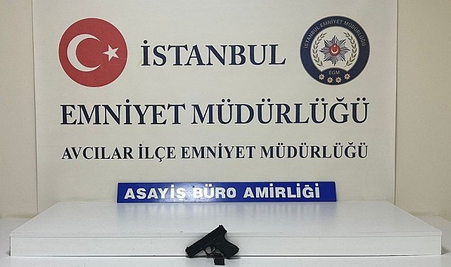 Avcılar'da sokak ortasında iki kişiyi silahla vuran şüpheli yakalandı