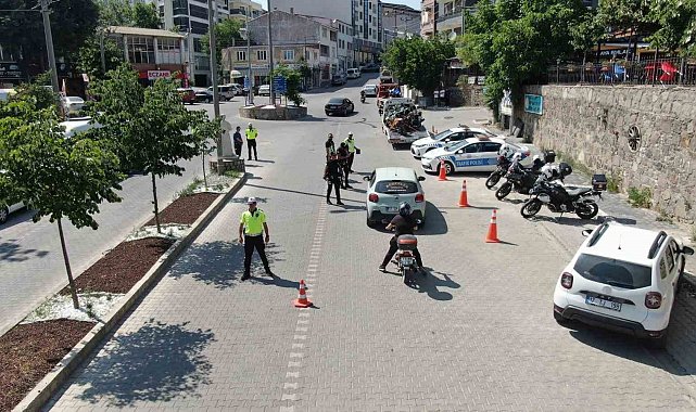 Ayvacık'ta trafik ve asayiş uygulaması