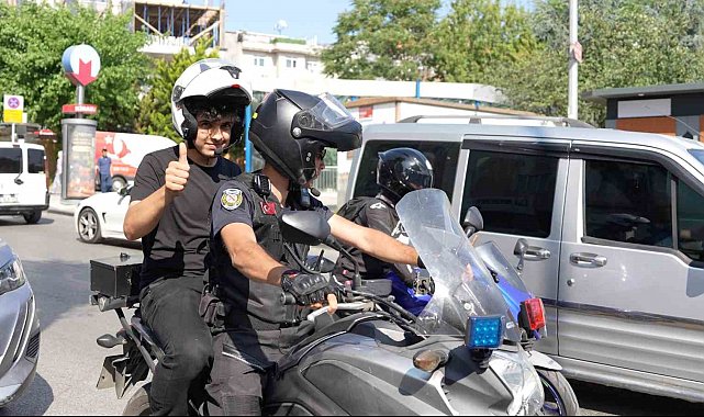 Bağcılar Belediyesi YKS'ye giren öğrencilerin yardımına koştu