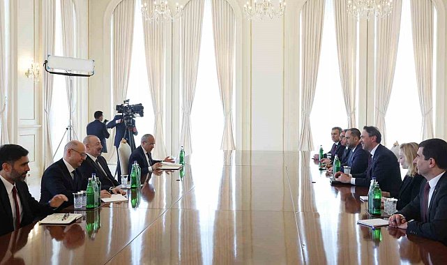 Bakan Bayraktar, Aliyev tarafından kabul edildi