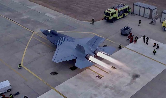 Bakan Bolat: "Milli muharip uçağımız KAAN'ın Endonezya'ya kanat açıyor olmasından gurur duyuyoruz"