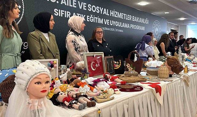 Bakan Göktaş, Başakşehir'de Atık Eğitim ve Uygulama Programı'na katıldı