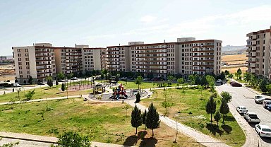 Bakan Kurum: "Cizre devasa bir çiçek bahçesi gibi. İlçemizde tüm kötü izleri silip yepyeni bir hayat inşa ettik"