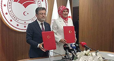 Bakan Yumaklı: "Bir ünite kan bağışı yapan tüm gönüllüler adına 3 fidan dikerek geleceğe eser bırakmasını sağlayacağız"