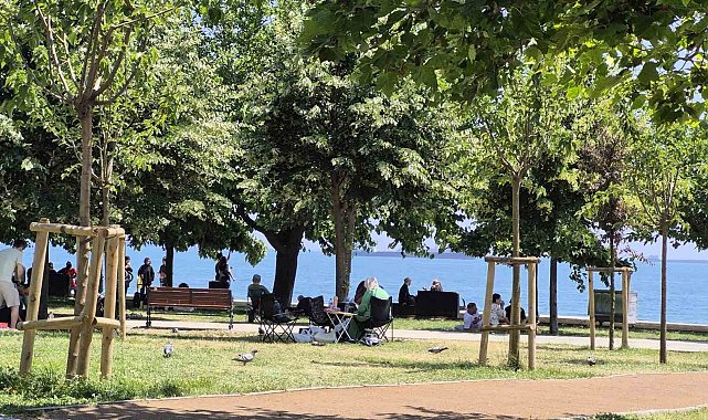 Bakırköy sahili bayram tatilinin son gününde doldu taştı
