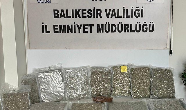 Balıkesir'de 19 kilo esrar ele geçirildi