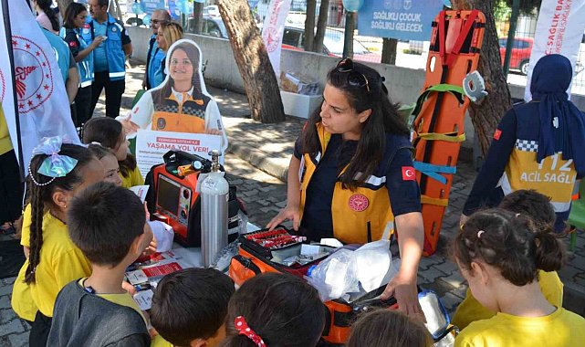 Balıkesir'de "Sağlıklı Çocuk, Sağlıklı Gelecek" çocuklara tanıtıldı