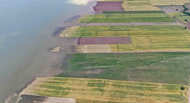 Baraj yükselince binlerce dönüm ekili alan su altında kaldı