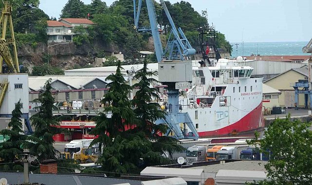 Barbaros 7 ayın ardından yeniden Trabzon'da