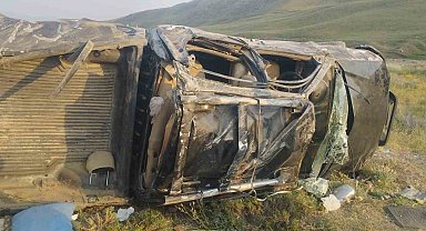 Başkale'de kamyonet takla attı: 4 yaralı