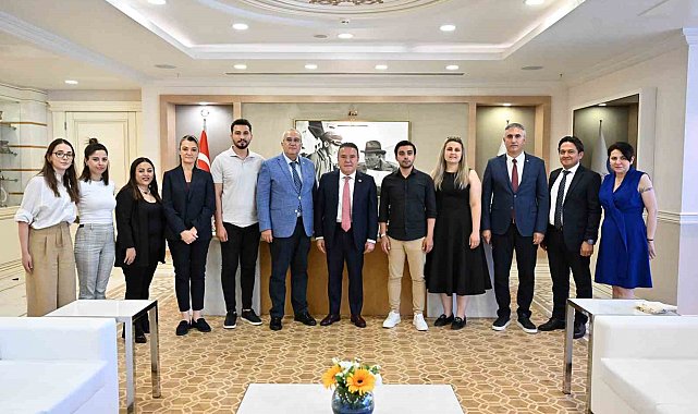 Başkan Böcek: "Benim çalışmalarımda parti ve siyaset ayrımı yoktur"