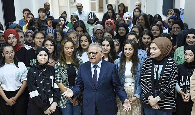 Başkan Büyükkılıç'tan LGS öncesi moral ve destek: 631 öğrenciye ücretsiz kurs