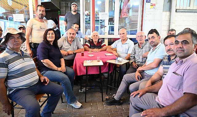 Başkan Çerçioğlu Salı Pazarı'nda vatandaşlarla buluştu