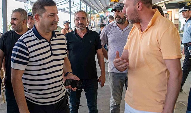 Başkan Ömer Günel'den turistik çarşı esnafı ile bir araya geldi
