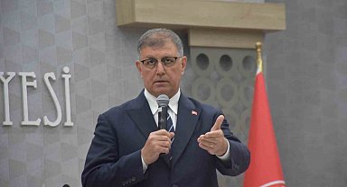 Başkan Tugay'dan sert çıkış: "İşinizi kaybetmeye kadar gidebilir"