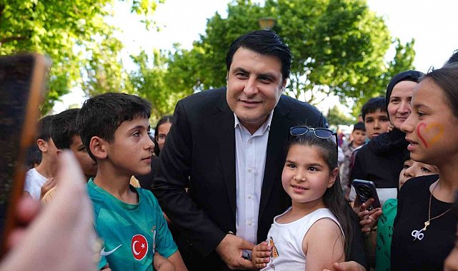 Başkan Yılmaz'dan çocuklara sürpriz ziyaret