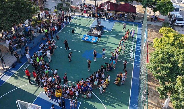 Başkan Zencirci gençlere sözünü tuttu, basket sahasını açtı