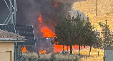 Batman OSB'de fabrika yangını