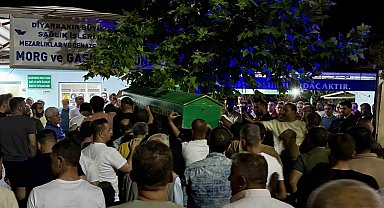 Batman'da trafik kazasında hayatını kaybedenlerden Fesih Barut Diyarbakır'da defnedildi