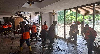 Bayburt AFAD ekibi sel felaketinin yaşandığı Trabzon'a destek ekip olarak gönderildi