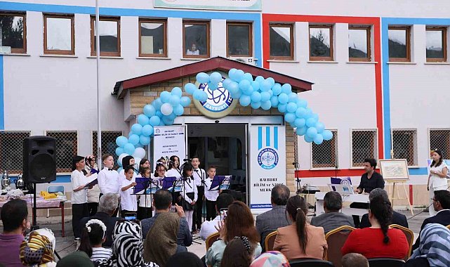 Bayburt Bilim ve Sanat Merkezi öğrencileri konser verdi