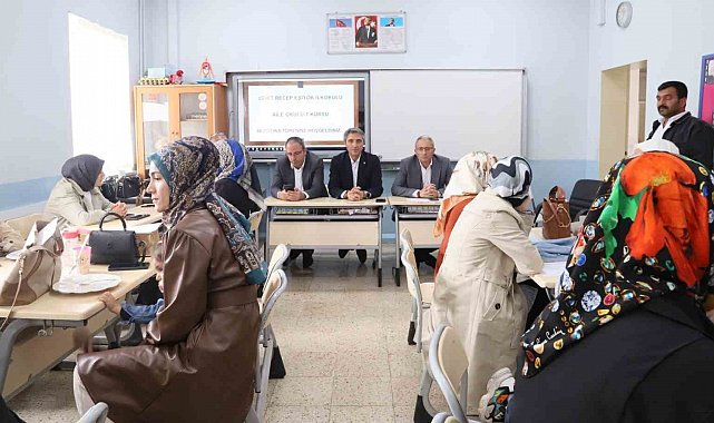 Bayburt'ta 'Aile Okulu' kurslarına ilgi