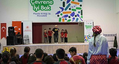 Bayburt'ta plastik kirliliğine oyunlarla dikkat çekildi çevrenin önemini eğlenceyle anlatıldı