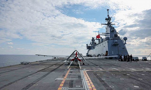 Bayraktar TB3, TCG Anadolu gemisinde 100 sortiyi tamamladı