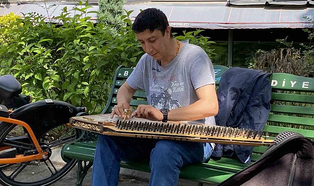 Bayram tatilinde sokak sanatını vatandaşlarla buluşturdu