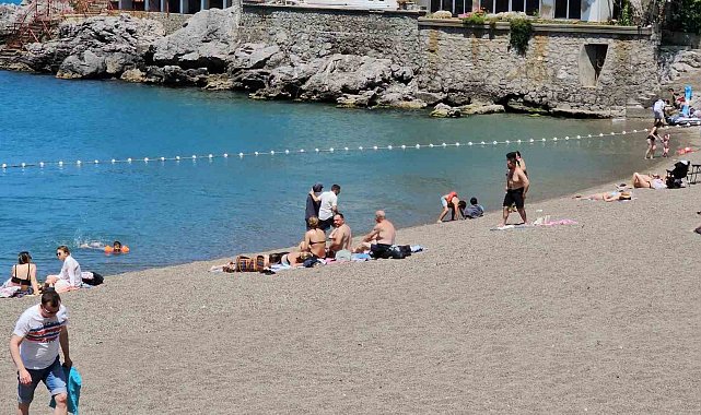 Bayramın tadını denizde çıkardılar