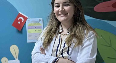 Bebekler denize 6 ayı dolunca, havuza 1 yaşını geçtikten sonra girebilir