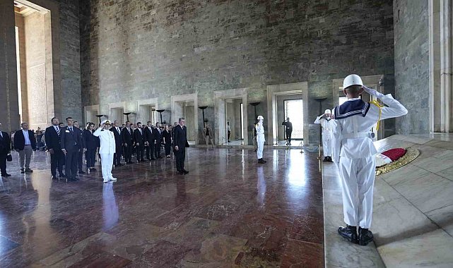 Beşiktaş yönetiminden Anıtkabir'e ziyaret